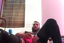 Masculine cross dresser has fun with toys! - free porn video
