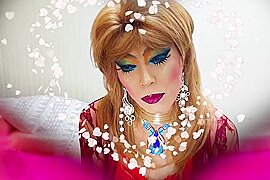 sissy girl sexy makeup after smoking hot - free porn video