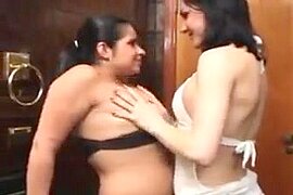 Shemale fuck chubby - free porn video