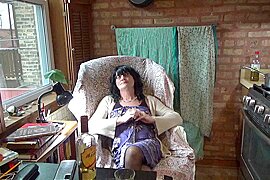 Lady from Chicago. Old ladyboy Sveta-Ave - free porn video