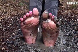 My Dirty Feet Playing In The Mud - free porn video