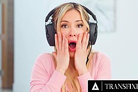 Aiden Ashley - Sloppy Deepthroat - free porn video